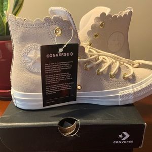 Converse chuck taylor hi frills white sneaker